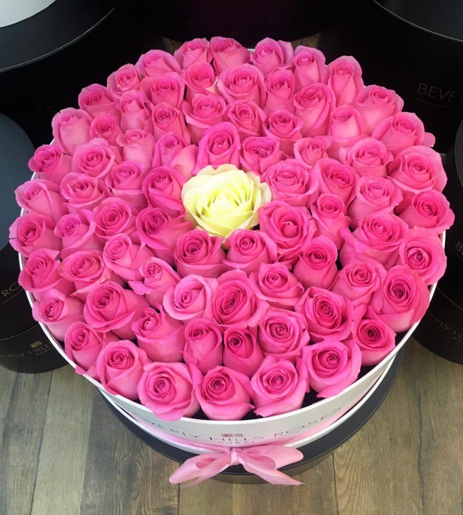 Pink white roses Bouquet online flower shop Best flower delivery Dubai