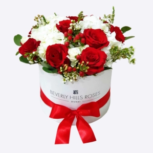 Red rose & white hydrangea Bouquet