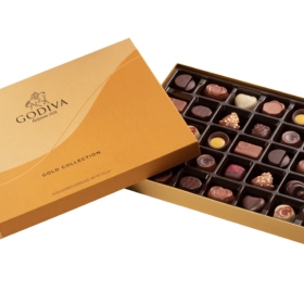 Godiva milk, dark and white chocolates 35 pcs in Gold box - Chocolate Delivery Abu Dhabi
