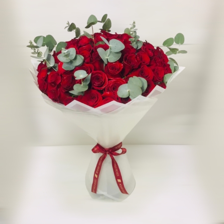 50 Valentine Red Roses