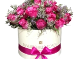 Purple-Pink-roses-in-‘Candy-Floss-Majestic-white