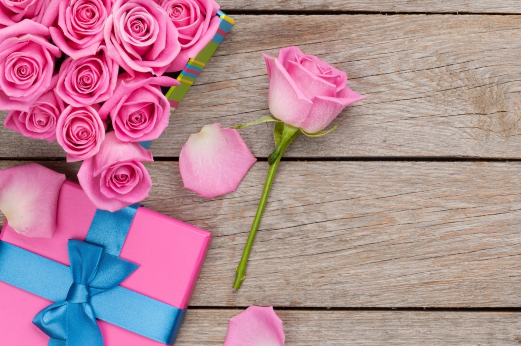 Pink Roses With Pink Gift Box