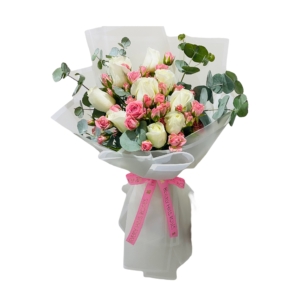 White & Pink Roses Bouquet